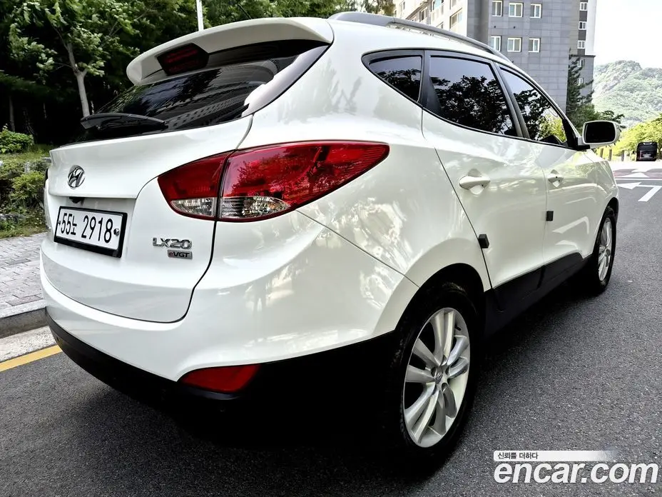 Hyundai Tucson 2012 2.0 автомат (гидро), фото 4