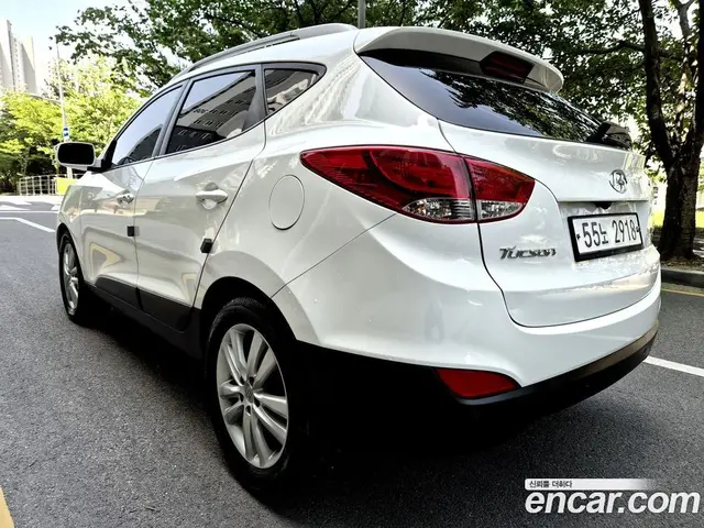 Hyundai Tucson 2012 2.0 автомат (гидро), миниатюра 6
