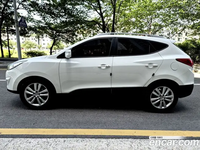 Hyundai Tucson 2012 2.0 автомат (гидро), миниатюра 8