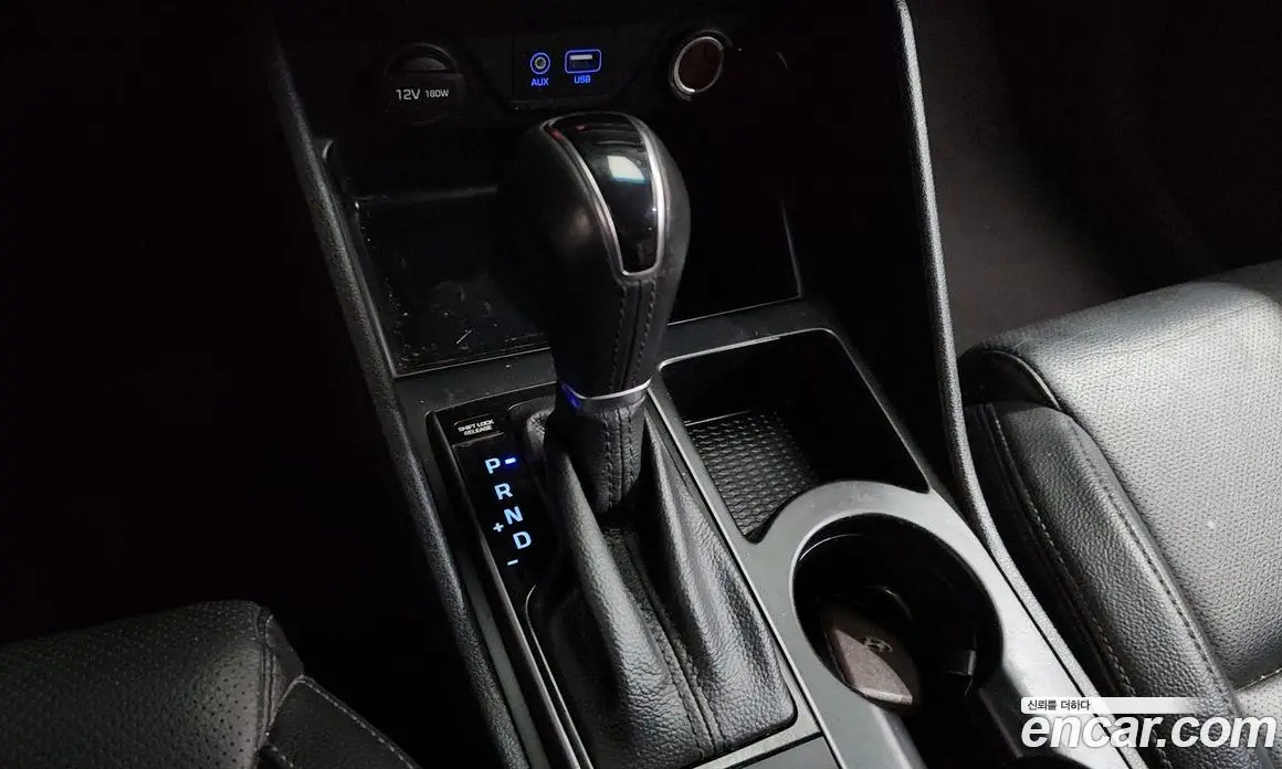 Hyundai Tucson 2015 1.7 автомат (гидро), фото 12