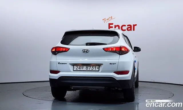 Hyundai Tucson 2015 1.7 автомат (гидро), миниатюра 4