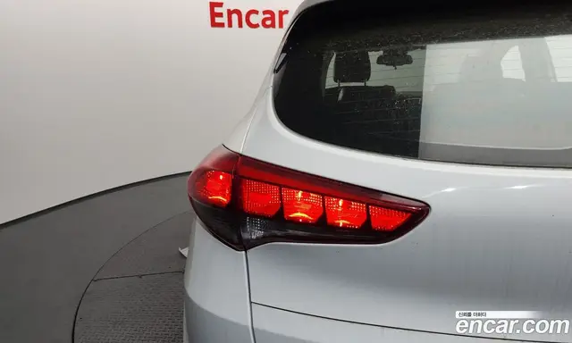 Hyundai Tucson 2015 1.7 автомат (гидро), миниатюра 9