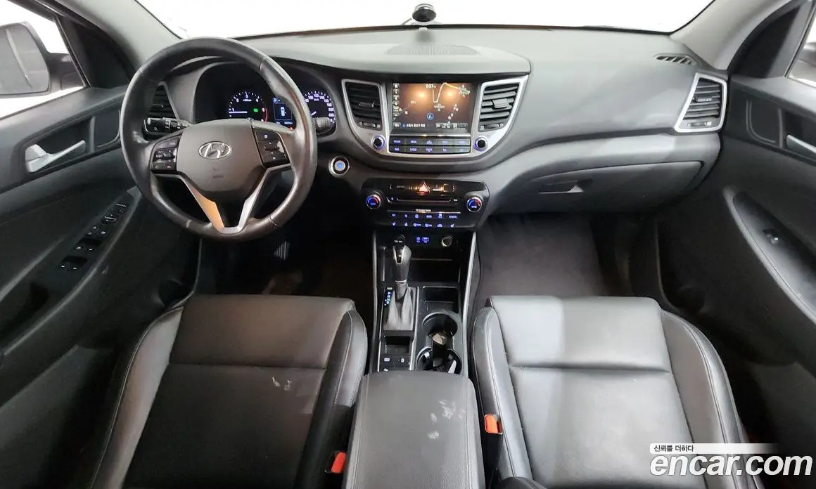 Hyundai Tucson 2015 1.7 автомат (гидро), фото 10