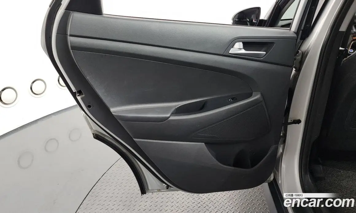 Hyundai Tucson 2015 2.0 автомат (гидро), фото 15