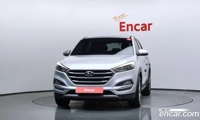 Hyundai Tucson 2015 2.0 автомат (гидро), миниатюра 3