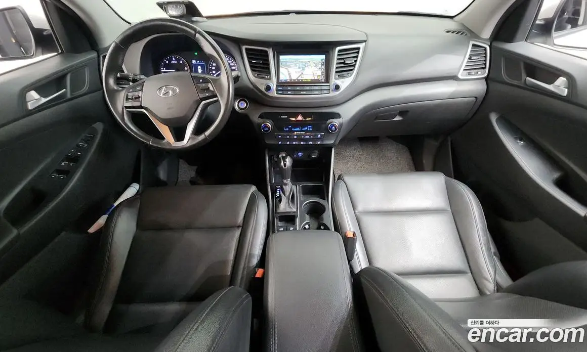 Hyundai Tucson 2015 2.0 автомат (гидро), фото 10