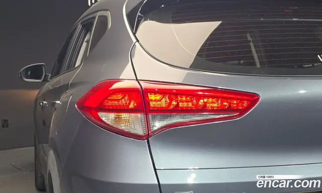 Hyundai Tucson 2016 2.0 автомат (гидро), миниатюра 9