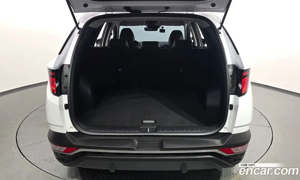 Hyundai Tucson 2022 1.6 автомат (гидро), фото 17