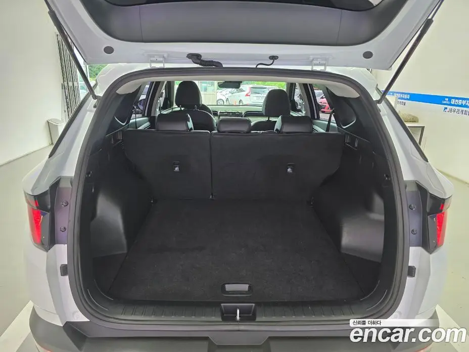 Hyundai Tucson 2022 1.6 автомат (гидро), фото 17