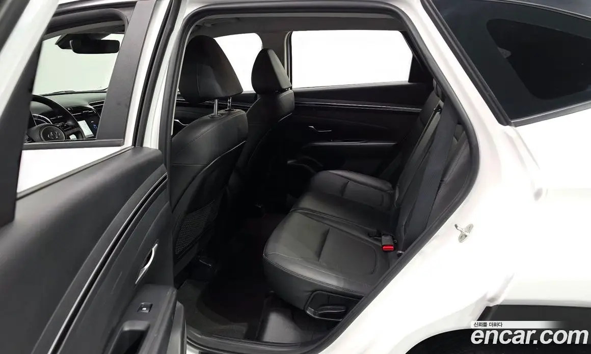 Hyundai Tucson 2022 1.6 автомат (гидро), фото 12
