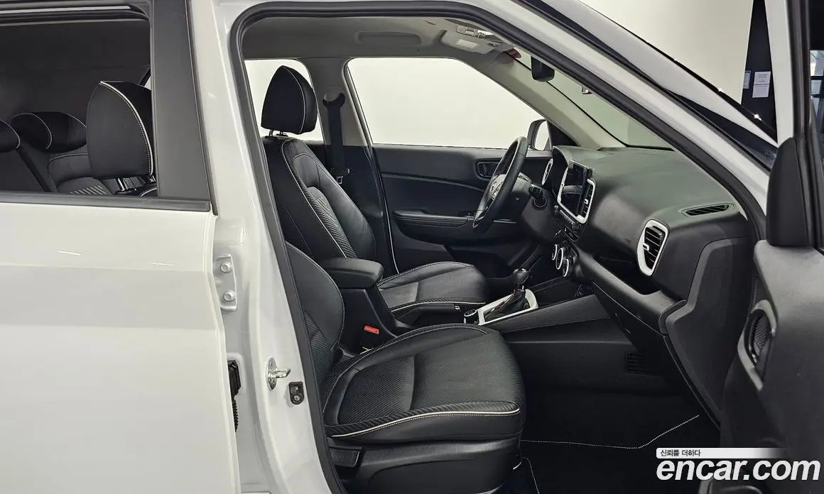 Hyundai Venue 2019 1.6 автомат (гидро), фото 11