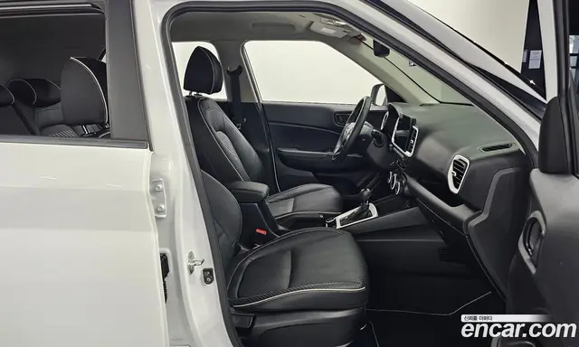Hyundai Venue 2019 1.6 автомат (гидро), миниатюра 11