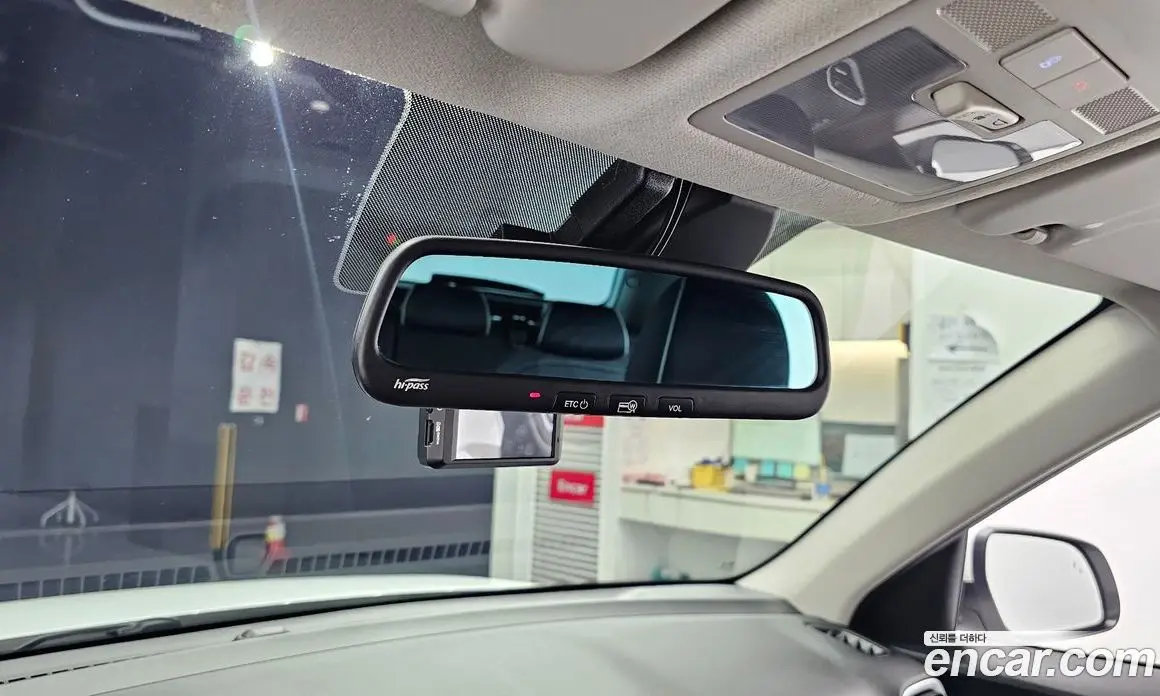 Hyundai Venue 2019 1.6 автомат (гидро), фото 19