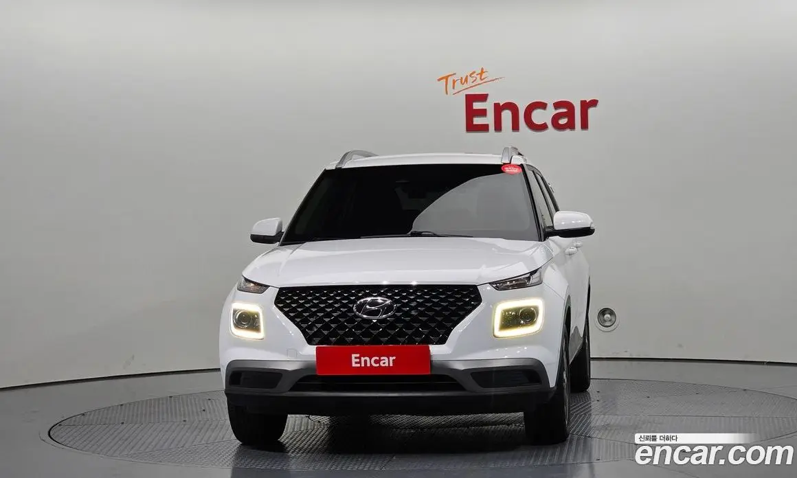Hyundai Venue 2019 1.6 автомат (гидро), фото 3