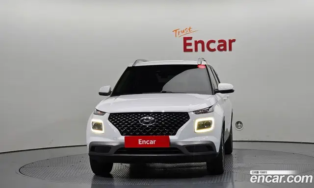 Hyundai Venue 2019 1.6 автомат (гидро), миниатюра 3