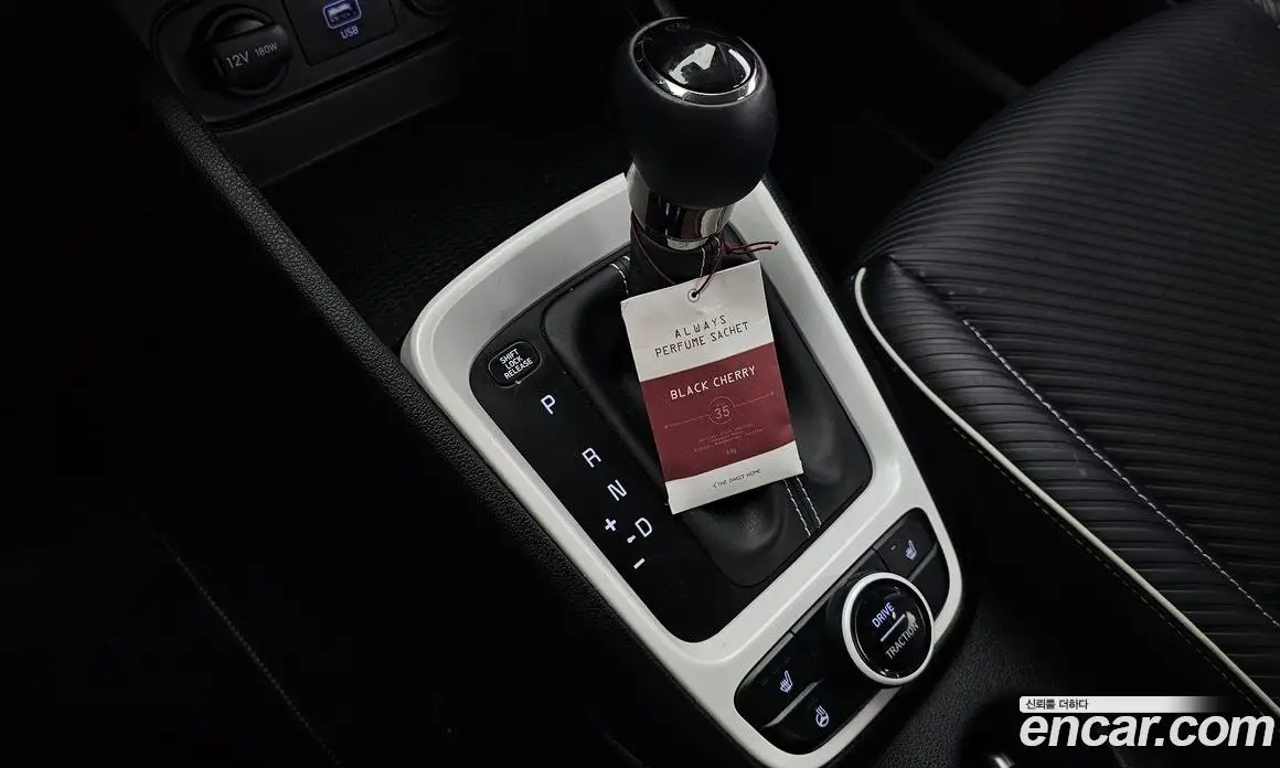 Hyundai Venue 2019 1.6 автомат (гидро), фото 9