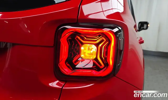 Jeep Renegade 2021 2.4 автомат (гидро), миниатюра 9