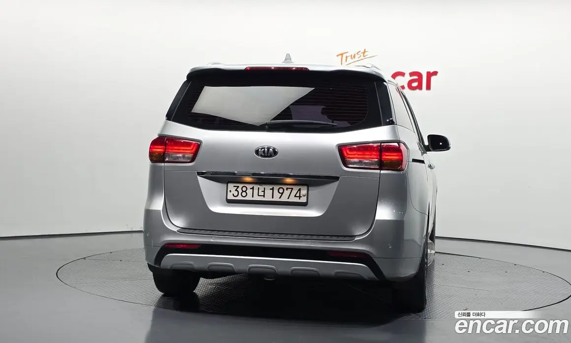 Kia Carnival 2014 2.2 автомат (гидро), фото 4