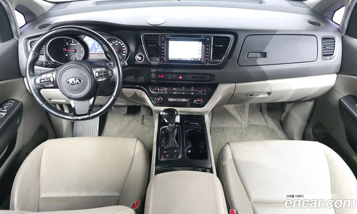 Kia Carnival 2014 2.2 автомат (гидро), фото 7