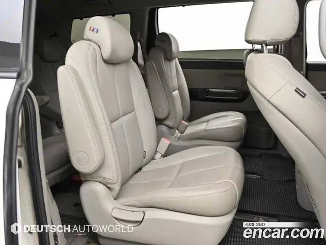 Kia Carnival 2015 2.2 автомат (гидро), миниатюра 12