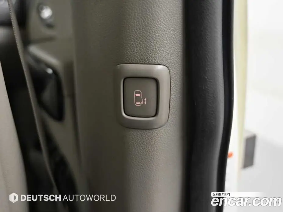 Kia Carnival 2015 2.2 автомат (гидро), фото 17
