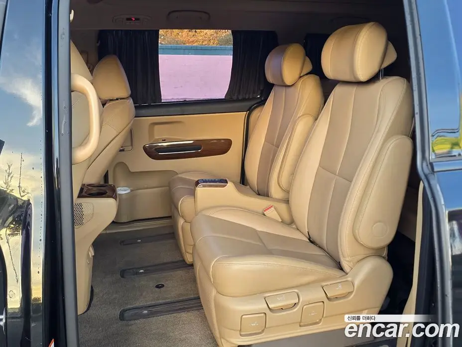 Kia Carnival 2016 3.3 автомат (гидро), фото 7 Kia Carnival 2016 3.3 автомат (гидро), фото 7