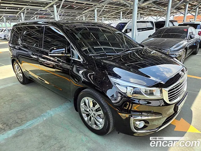 Kia Carnival 2016 2.2 автомат (гидро), миниатюра 6 Kia Carnival 2016 2.2 автомат (гидро), миниатюра 6