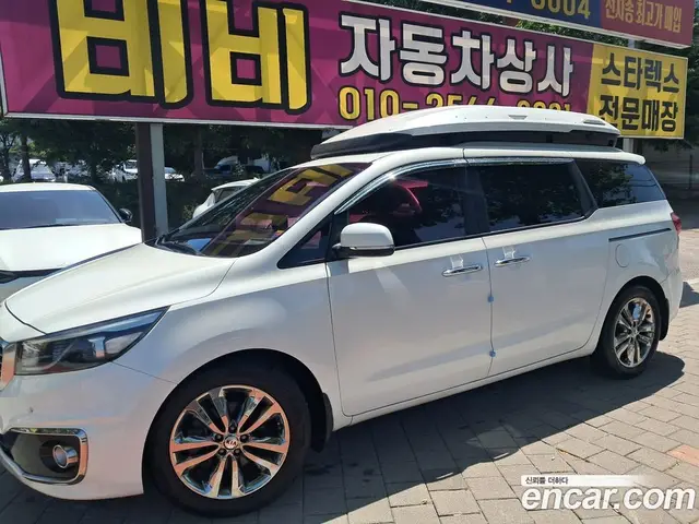 Kia Carnival 2016 2.2 автомат (гидро), миниатюра 5