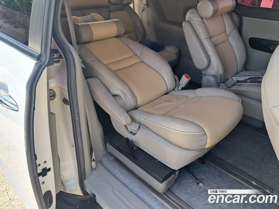 Kia Carnival 2016 2.2 автомат (гидро), фото 6
