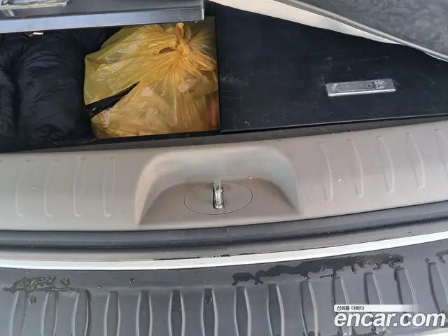 Kia Carnival 2016 2.2 автомат (гидро), миниатюра 7