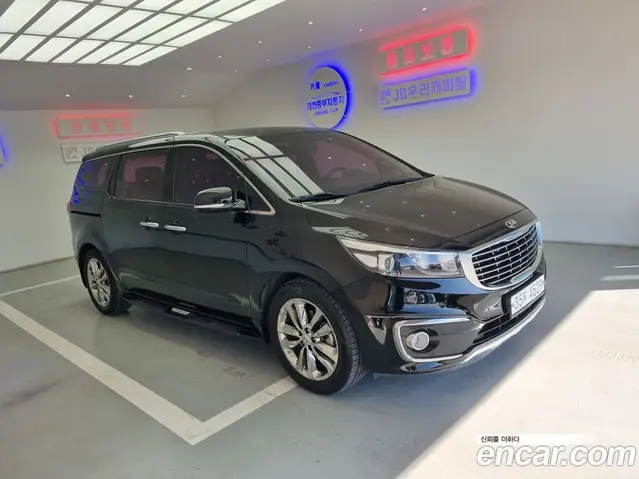 Kia Carnival 2017 2.2 автомат (гидро), миниатюра 2