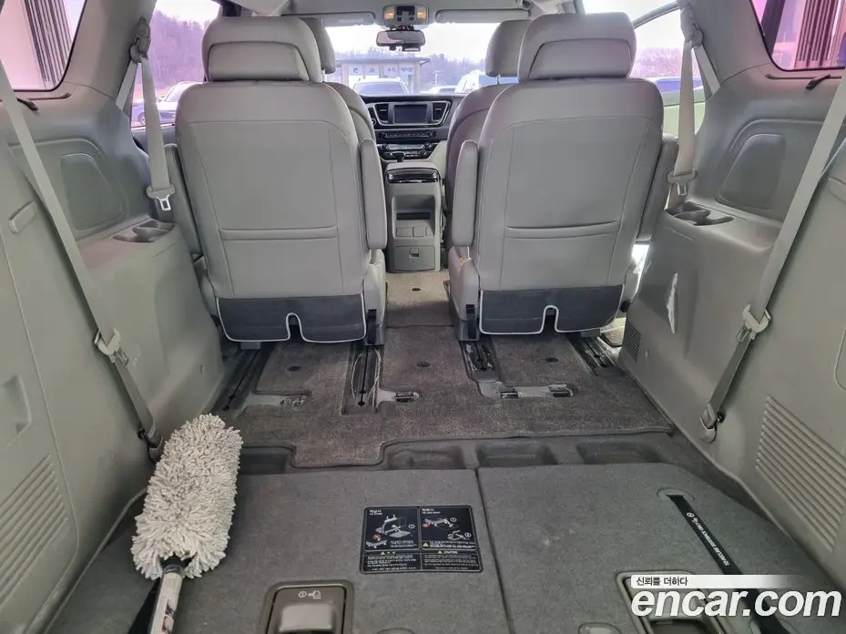 Kia Carnival 2017 2.2 автомат (гидро), фото 12
