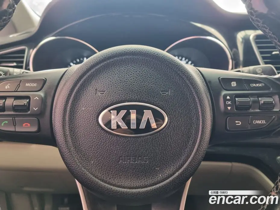 Kia Carnival 2017 2.2 автомат (гидро), фото 13