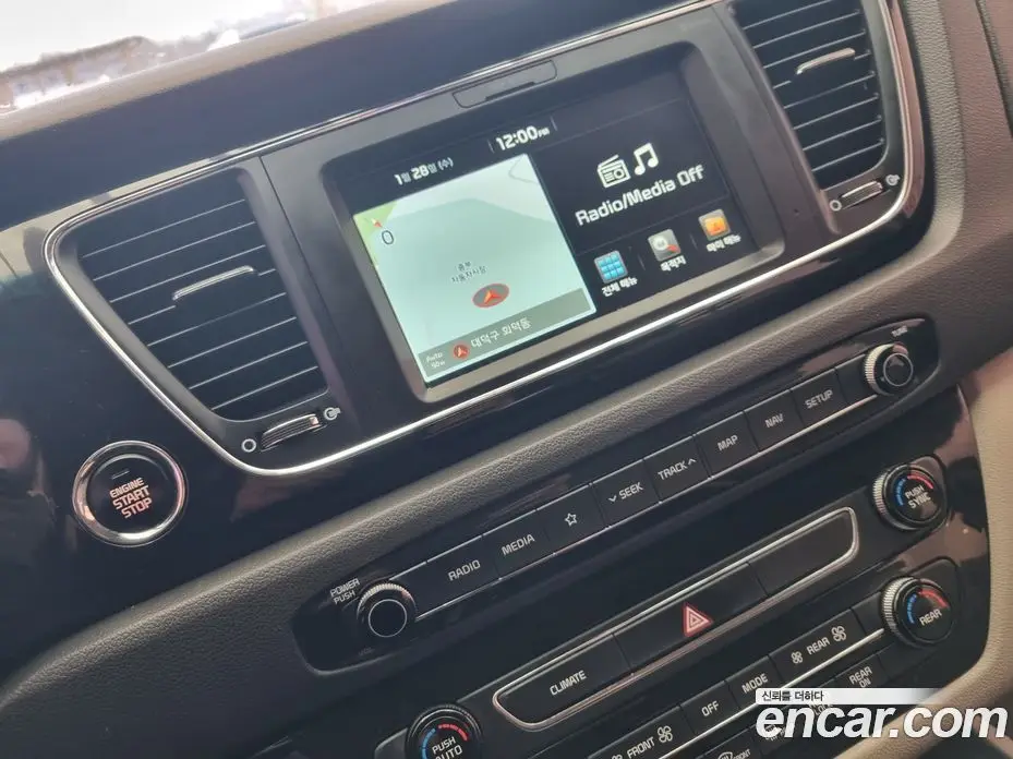 Kia Carnival 2017 2.2 автомат (гидро), фото 14
