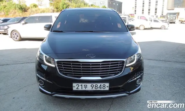 Kia Carnival 2017 2.2 автомат (гидро), миниатюра 2