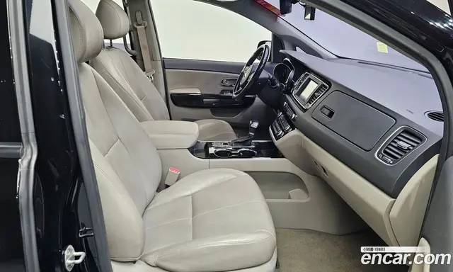 Kia Carnival 2018 2.2 автомат (гидро), миниатюра 11