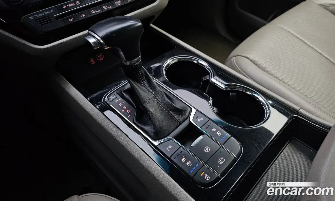 Kia Carnival 2018 2.2 автомат (гидро), фото 9
