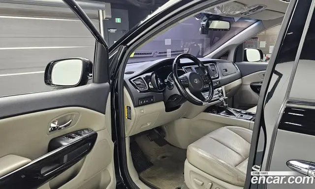 Kia Carnival 2018 2.2 автомат (гидро), миниатюра 10