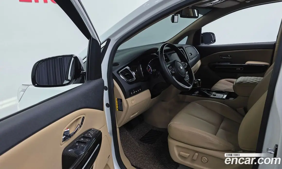 Kia Carnival 2018 3.3 автомат (гидро), фото 12