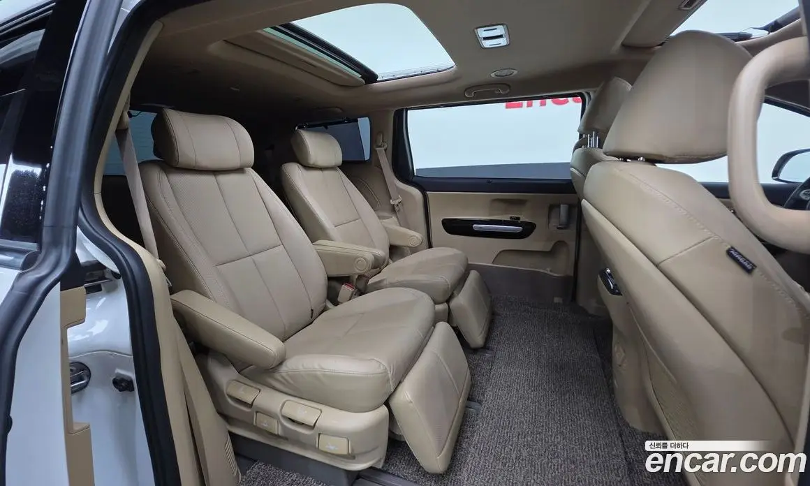 Kia Carnival 2018 3.3 автомат (гидро), фото 19