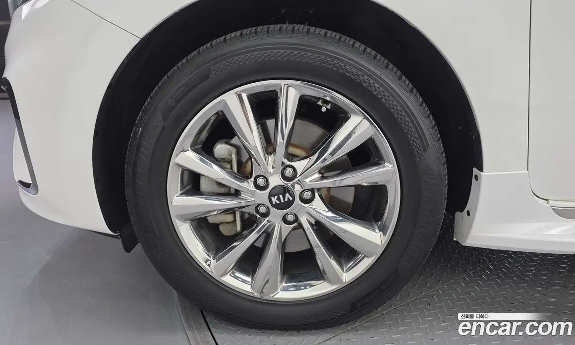 Kia Carnival 2018 3.3 автомат (гидро), фото 5