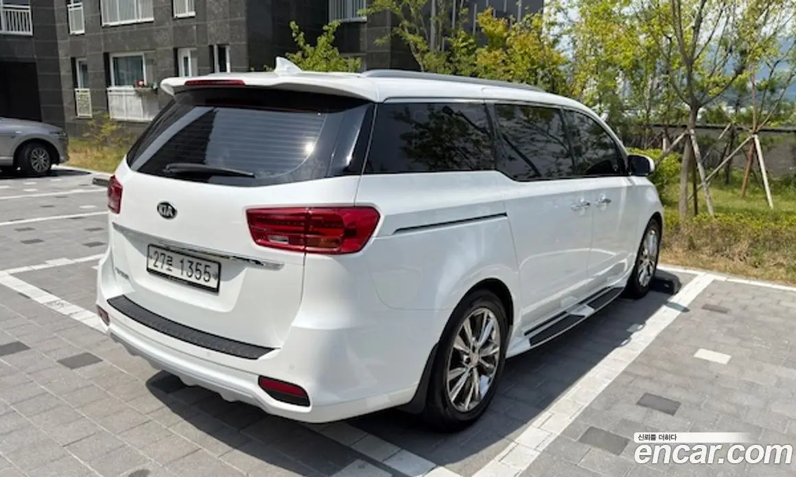 Kia Carnival 2018 2.2 автомат (гидро), фото 2 Kia Carnival 2018 2.2 автомат (гидро), фото 2