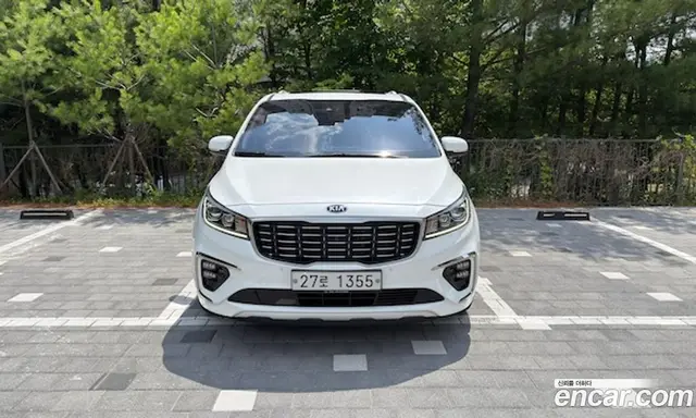 Kia Carnival 2018 2.2 автомат (гидро), миниатюра 3 Kia Carnival 2018 2.2 автомат (гидро), миниатюра 3