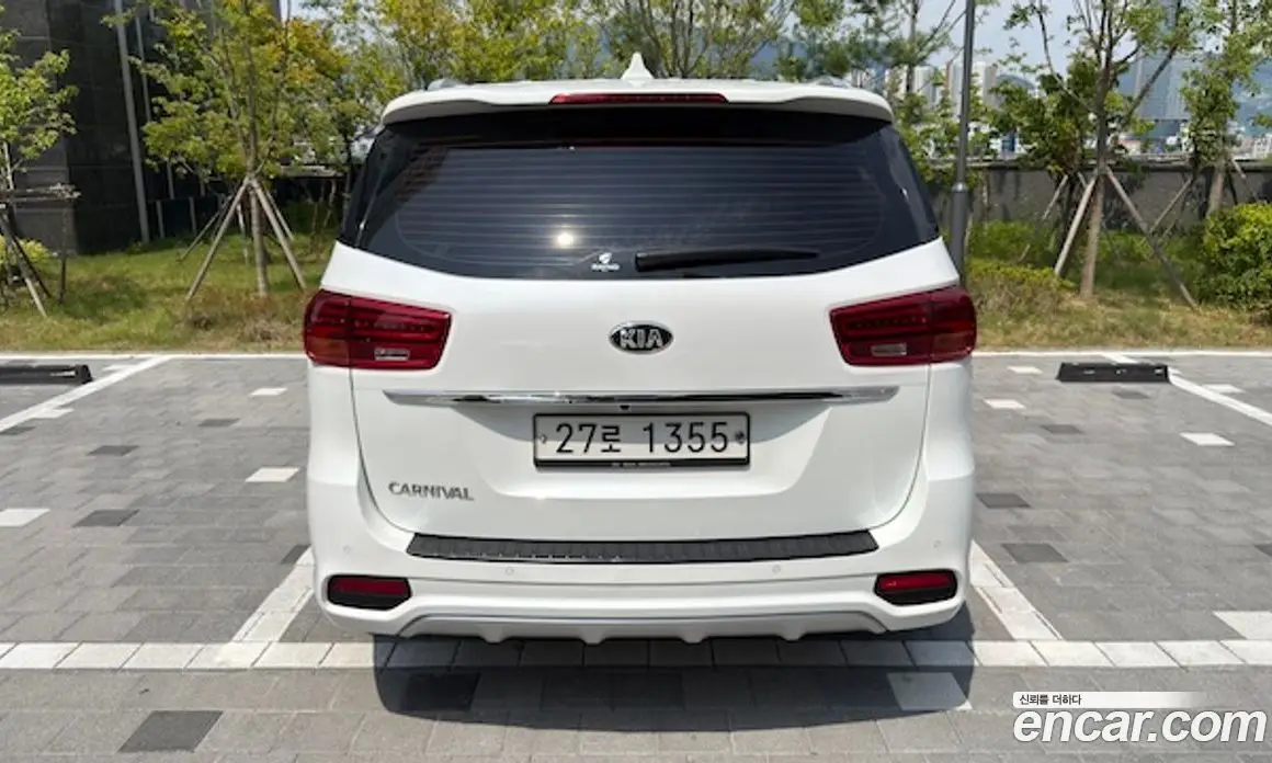 Kia Carnival 2018 2.2 автомат (гидро), фото 4 Kia Carnival 2018 2.2 автомат (гидро), фото 4