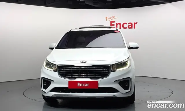 Kia Carnival 2019 2.2 автомат (гидро), миниатюра 3