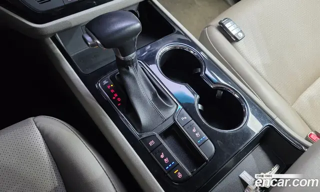 Kia Carnival 2019 2.2 автомат (гидро), миниатюра 9