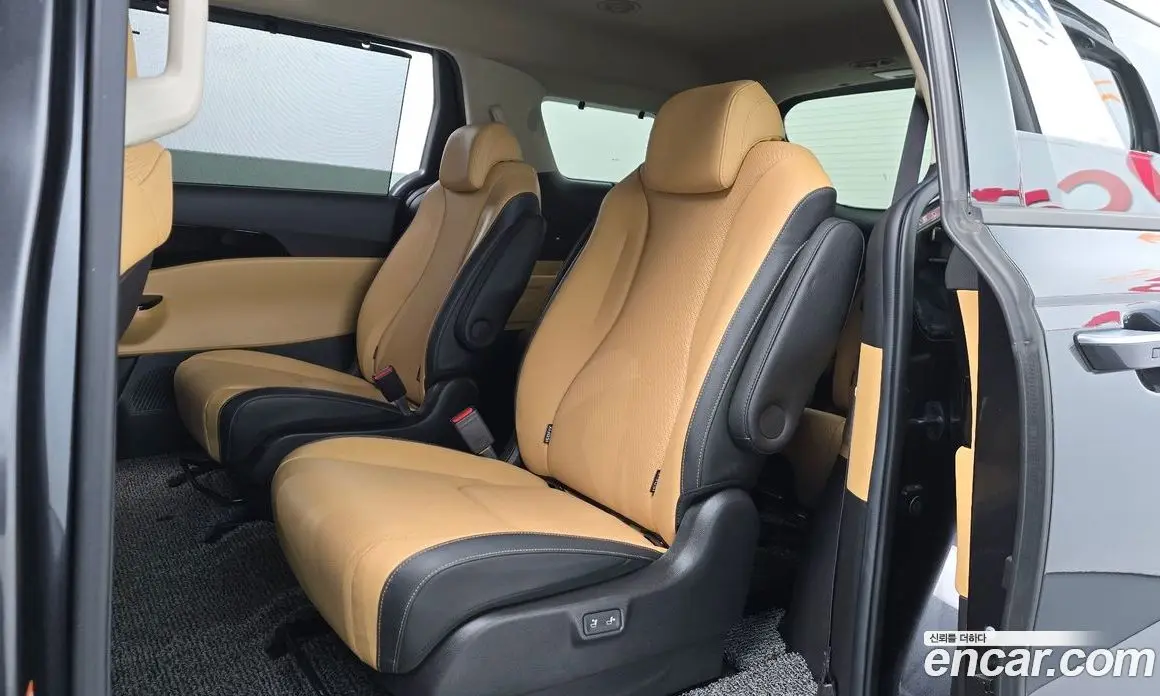 Kia Carnival 2020 3.5 автомат (гидро), фото 12