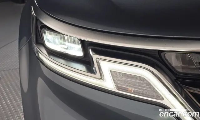 Kia Carnival 2021 2.2 автомат (гидро), миниатюра 8 Kia Carnival 2021 2.2 автомат (гидро), миниатюра 8
