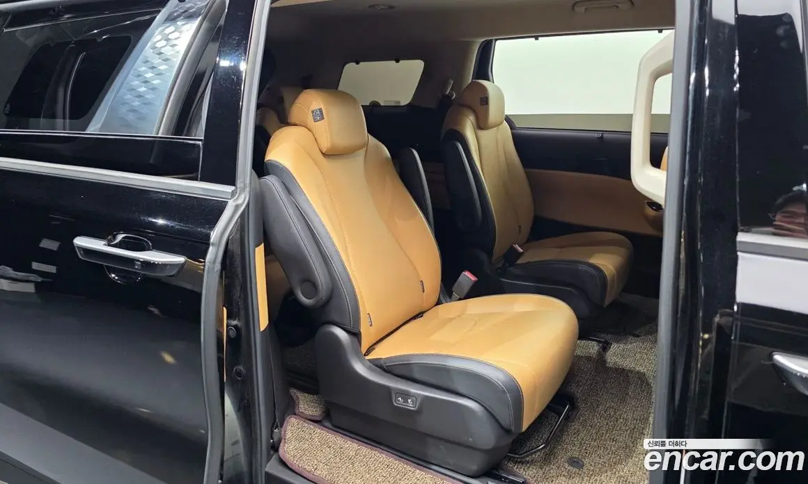Kia Carnival 2021 2.2 автомат (гидро), фото 18 Kia Carnival 2021 2.2 автомат (гидро), фото 18