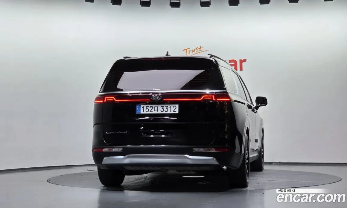 Kia Carnival 2021 2.2 автомат (гидро), фото 4 Kia Carnival 2021 2.2 автомат (гидро), фото 4